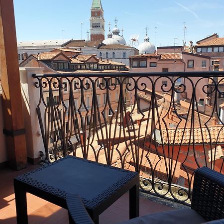 Residenza Tiziana Venezia Apartment Екстериор снимка