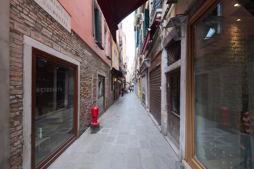 Residenza Tiziana Venezia Apartment Екстериор снимка